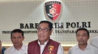 Bareskrim Resmi Tahan Kades Kohod Arsin