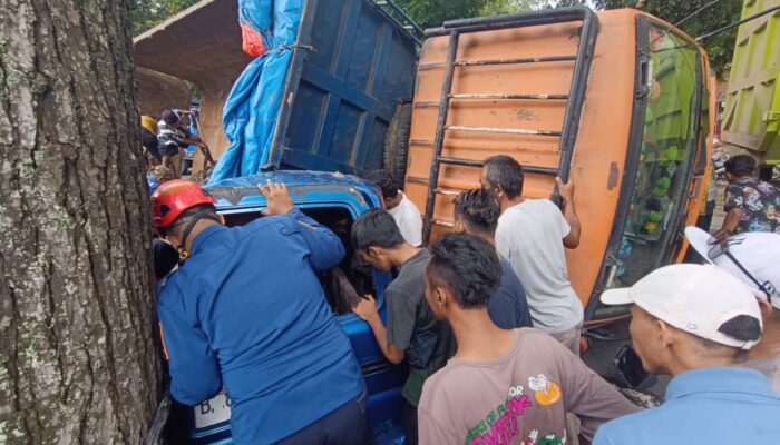 Cerita Saksi Truk Terguling Timpa Mobil Wisatawan di Palabuhanratu, Korban Warga Jakarta Saat Berhenti di Warung