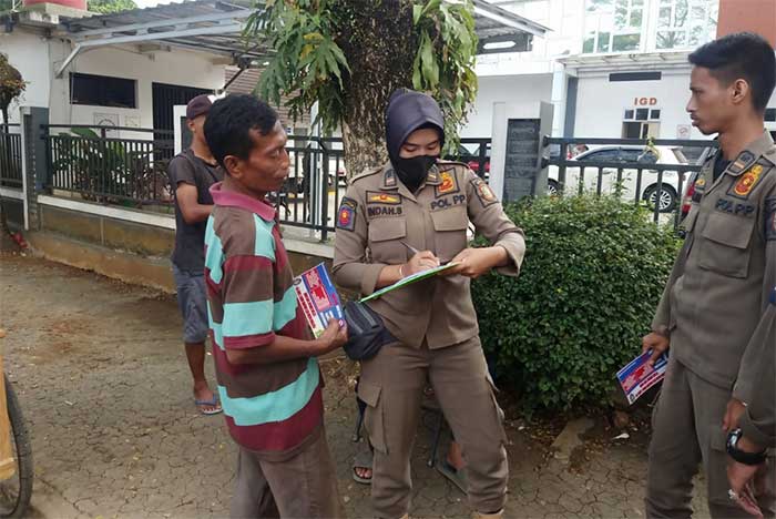 Satpol PP Kota Sukabumi Tunjukan Taring