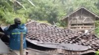 Bencana Longsor di Nyalindung Timpa Dua Rumah Warga