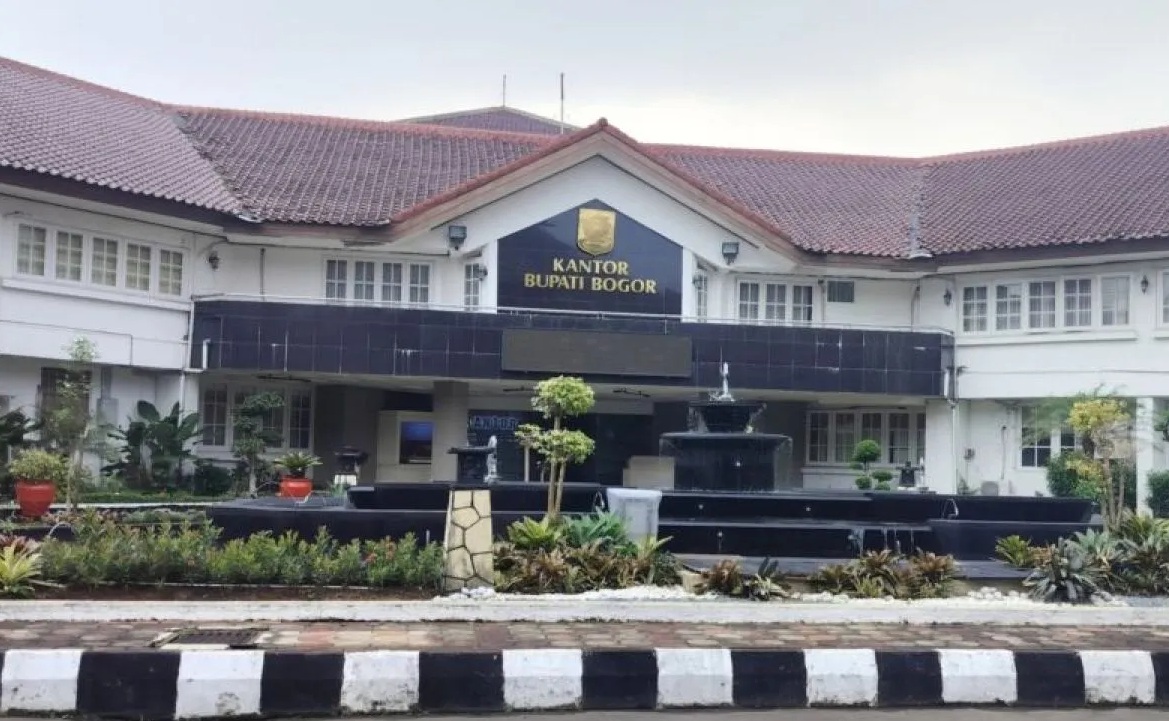 Kompleks perkantoran pemerintah daerah di Cibinong, Kabupaten Bogor, Jawa Barat.