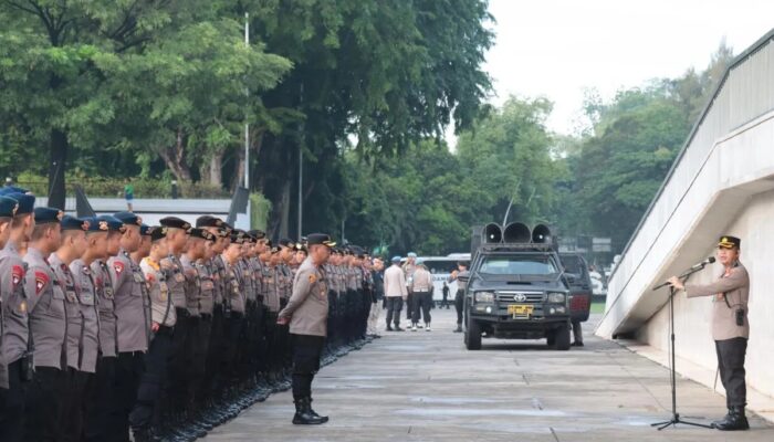 Pelantikan Kepala Daerah Diwarnai Unjuk Rasa di Patung Kuda, Polisi Siapkan Pasukan