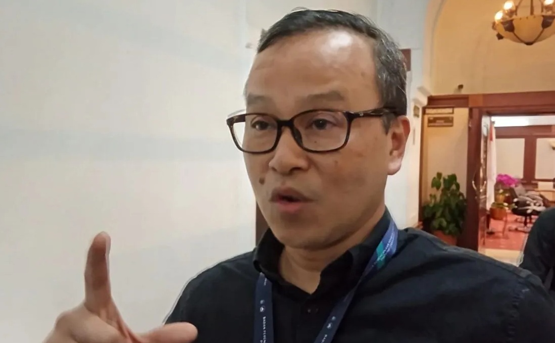 Kepala Badan Perencanaan Pembangunan Daerah (Bappeda) Jawa Barat Iendra Sofyan memberikan keterangan di Gedung Sate Bandung, Kamis (30/1/2025).