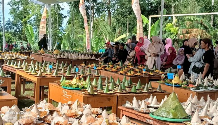 Festival 1.000 Tumpeng Gunung Karamat Cisolok Ajang Menuju Desa Wisata