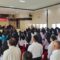 MENYIMAK : Ribuan calon PPPK formasi 2024 saat mengukuti pembekalan untuk meningkatkan kualitas pelayanan publik di aula BKPSDM Kabupaten Sukabumi.(FOTO : UNTUK RADAR SUKABUMI)