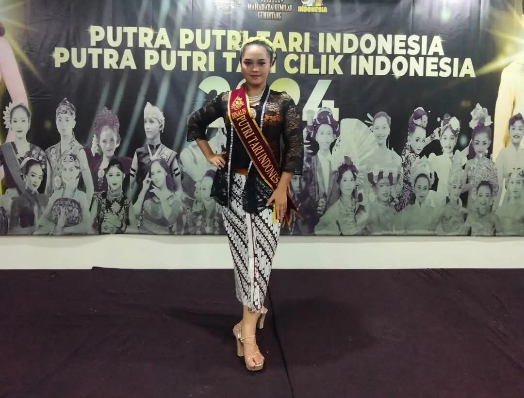 BANGGA : Aurel Putri Balqis siswi SMPN 5 Kota Sukabumi saat mengikuti  Pemilihan Putra-Putri Tari Cilik (PPTC) Indonesia 2024 yang digelar di Jakarta pada 18-21 Desember 2024. (FOTO : dok/radarsukabumi)