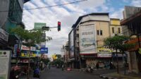 Petugas Dishub Kota Sukabumi Gercep Sikapi Aduan Traffic Light di Jalan A Yani
