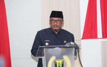 Bupati Sukabumi Asep Japar