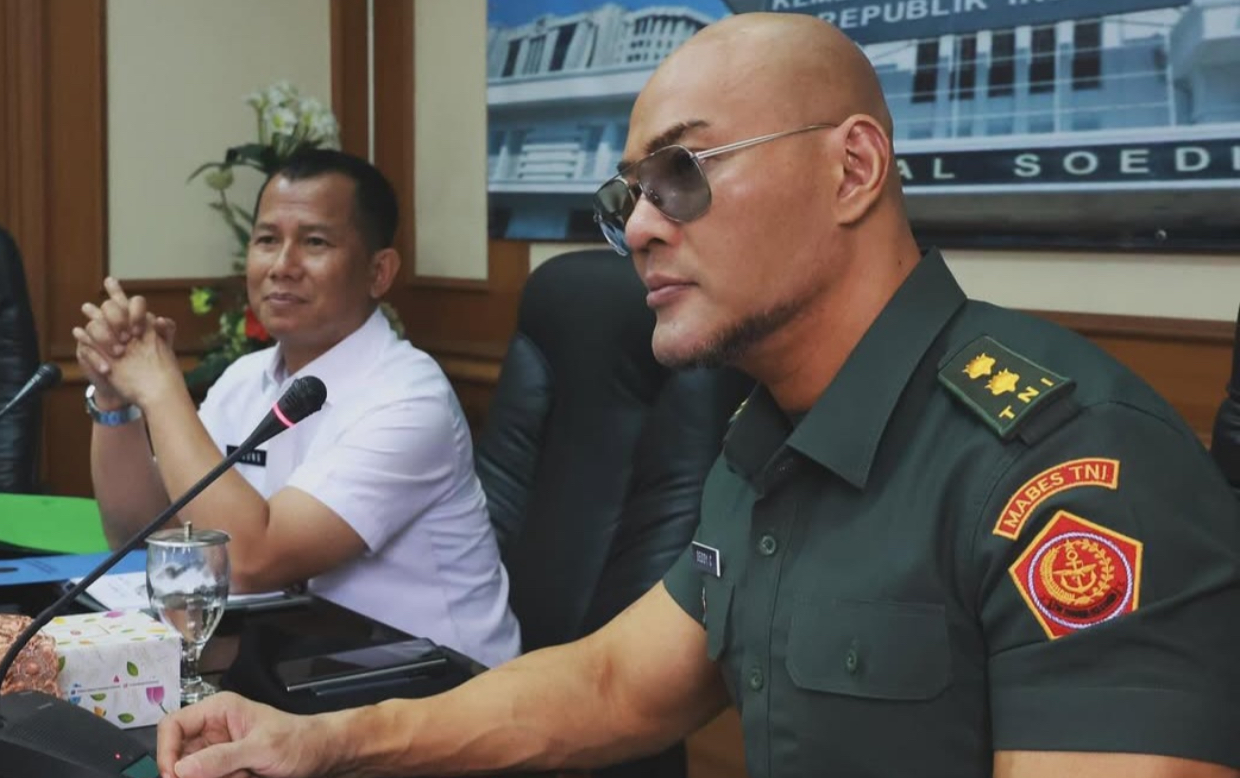 Podcaster sekaligus Staf Khusus Menteri Pertahanan bidang komunikasi sosial dan publik, Deodatus Andreas Deddy Cahyadi Sunjoyo alias Deddy Corbuzier