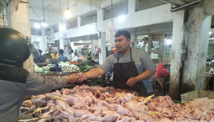Awal Ramadan, Harga Daging Ayam di Kota Sukabumi Tembus Rp40 Ribu