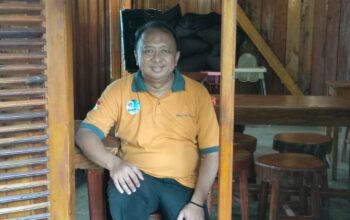 TEGAP : Kepala Seksi Kesiswaan SMP pada Dinas Pendidikan Kabupaten Sukabumi, Devi Indra Kusumah.(FOTO : UNTUK RADAR SUKABUMI)