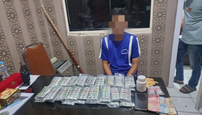 Satnarkoba Polresta Sukabumi Ciduk Dua Pengedar Obat Keras 