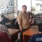 Kepala Disdukcapil Kabupaten Sukabumi, Amir Hamzah saat meninjau pelayanan kepada masyarakat untuk mengurus dokumen kependudukan.