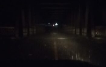 jalur wisata Simpenan-Kiaradua, tepatnya di Kampung Cimapag, diterjang banjir dan tanah longsor.