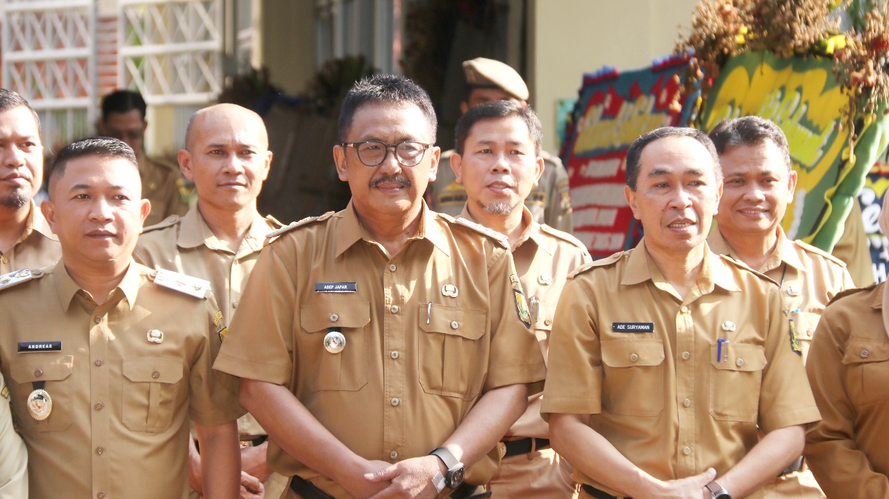 Bupati Sukabumi, Asep Japar