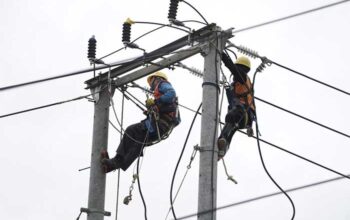 PLN Sukabumi Pulihkan Kelistrikan