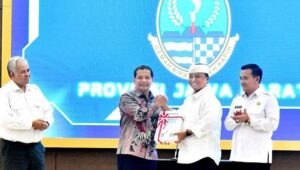 Pemdaprov Jabar dan 27 Pemda Serahkan LKPD 2024 kepada BPK, Sekda Sebut Bukan Hanya Ritual yang Jadi Rutinitas Tahunan, Tapi…