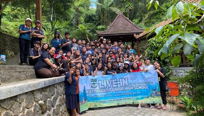 SMP Yuwati Bhakti Sukabumi Tumbuh Bersama dalam Kegiatan Live In