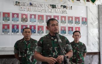 KSAD Jenderal TNI Maruli Simanjuntak saat ditemui di Baturaja, Sumatera Selatan, Rabu (12/3/2025). (Humas TNI AD)