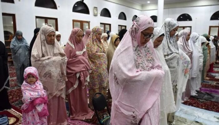 Ini Panduan Lengkap Shalat Tarawih di Rumah, Niat, Tata Cara Hingga Keutamaannya