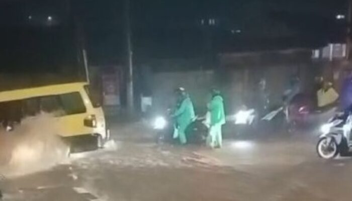 BPBD Jabar Cari Korban Hilang Akibat Banjir di Bogor