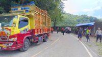 Penampakan Puluhan Kendaraan Terjebak di Cimapag Loji Simpenan