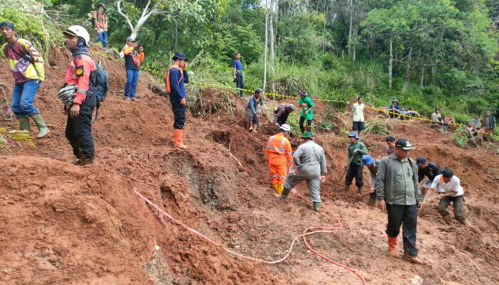 Alasan Pencarian Tiga Korban Longsor di Lengkong Dihentikan, Keluarga Sudah Mengikhlaskan