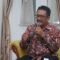 SAMBUTAN : Bupati Sukabumi, Asep Japar, saat memberikan sambutannya pada audiensi dengan jajaran pengurus FSKSS di Gedung Negara Pendopo Sukabumi, tepatnya di ruas Jalan Raya Ahmad Yani, Kecamatan Warudoyong, Kota Sukabumi pada Jumat (140/03).(FOTO : UNTUK RADAR SUKABUMI)