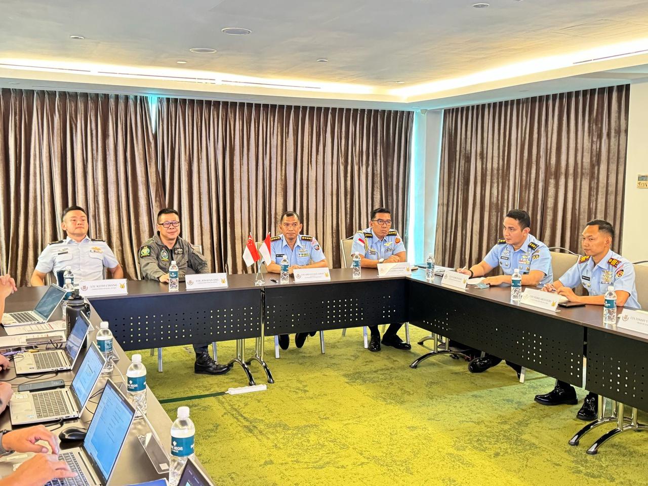 TNI Angkatan Udara (TNI AU) dan Republic of Singapore Air Force (RSAF) mematangkan rencana latihan bersama Elang Indopura 2025 melalui Executive Planning Conference (EPC) yang diadakan di Singapura, Rabu (12/3/2025).
