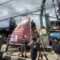 PENERTIBAN: Sejumlah personel Satpol PP Kota Sukabumi saat melakukan penertiban reklame di wilayah kerjanya, Selasa (18/3).(FT: BAMBANG/RADAR SUKABUMI)