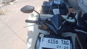 Detik-detik Motor Kurir Paket di Sukabumi Hilang Disikat Maling
