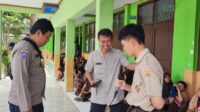Cegah Tawuran, Polisi Beri Penyuluhan Hukum di SMPN 1 Gegerbitung