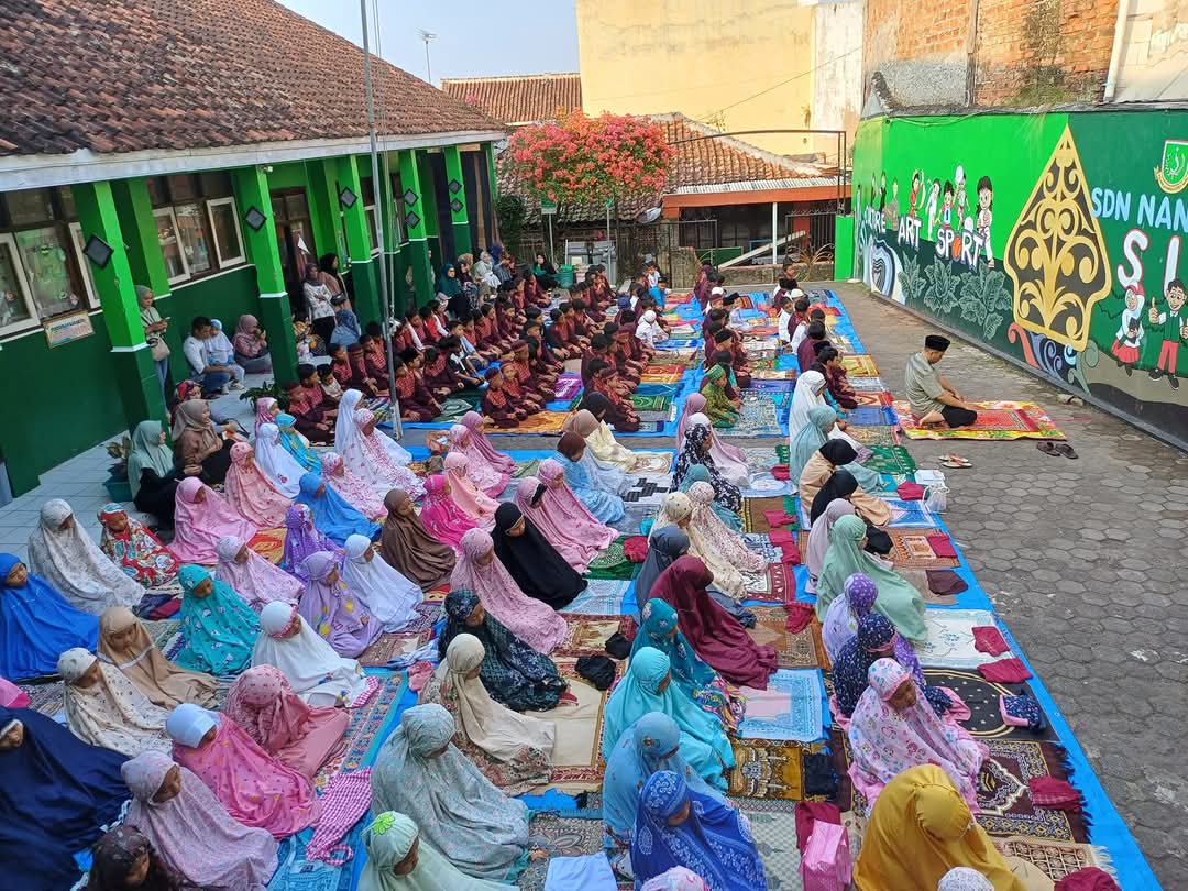 SDN Nanggeleng 1 menjadikan bulan Ramadhan sebagai momentum emas dalam penguatan akhlak, spiritual, dan pembelajaran kontekstual bagi para murid.