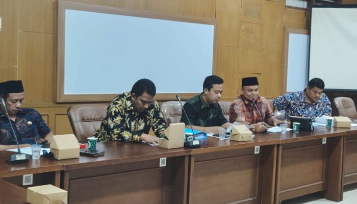 DPRD Sukabumi Gelar FGD Bahas Raperda Insentif Investasi