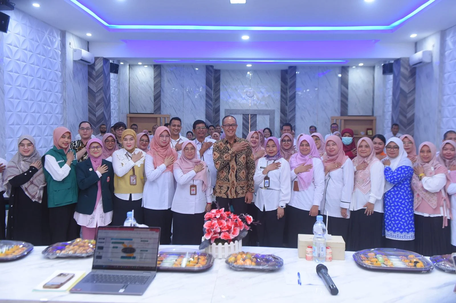 Wali Kota Sukabumi, Ayep Zaki meminta pembangunan yang baik harus dimulai dari fondasi yang paling mendasar: sehat hati, sehat akal, dan sehat jasad