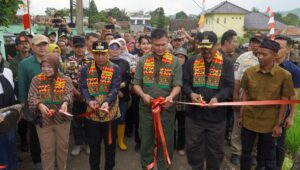 Bupati Sukabumi Resmikan Jalan Mayjen Kunto Arief Wibowo di Kebonpedes 