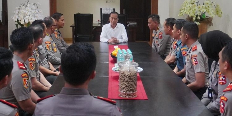 Joko Widodo menerima peserta Sekolah Staf dan Pimpinan Menengah (Sespimmen) Polri Pendidikan Reguler (Dikreg) ke-65 di kediamannya, Solo/Istimewa