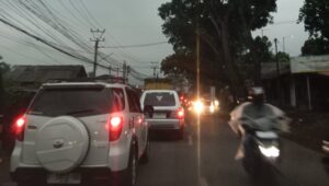 Kemacetan Parah di Jalur Utara Sukabumi, Pengendara Keluhkan Penumpukan Kendaraan
