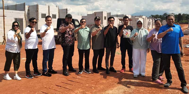 Hendry Ch Bangun Tinjau Lokasi Rumah Subsidi