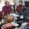 Petugas mengungkap tempat produksi uang palsu di Perumahan Griya Melati, Kelurahan Bubulak, Bogor Barat, Kota Bogor, Jawa Barat, Rabu (9/4/2025). (Kodim 0606 Kota Bogor)