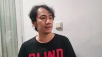 Nekat, Warga Kota Sukabumi Datangi Gedung Pakuan Demi Laporkan Perundungan Anaknya ke Gubernur