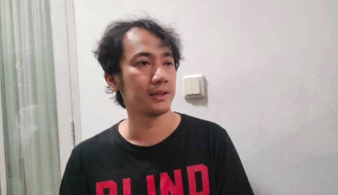 Warga Kota Sukabumi Dudy Syahprialdi selepas bertemu Gubernur Jawa Barat Dedi Mulyadi di Gedung Pakuan Bandung, Sabtu (12/4/2025). (Ricky Prayoga)