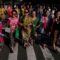 Parade kebaya sambut Hari Kartini di Solo. Anggota komunitas Wanita Bersanggul Indonesia mengikuti parade busana kebaya saat pelaksanaan Hari Bebas Kendaraan Bermotor (HBKB) di Solo, Jawa Tengah, Minggu (20/4/2025).