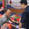 DONOR DARAH: Kepala Lapas Sukabumi, Budi Hardiono saat mengikuti donor darah, Senin (14/4). (FT: IST)