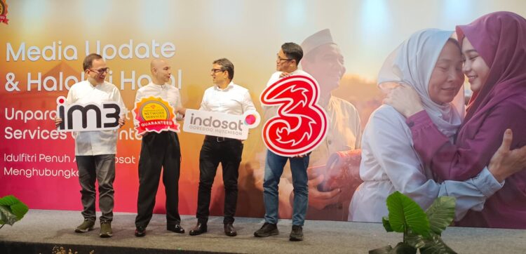 HALAL BIHALAL: (Ki-ka)Eric Danari, SVP-Head of Region Outer Jakarta; Steve Saerang, SVP-Head of Corporate Communication; Chandra Pradyot Singh, EVP-Head of Circle Jakarta Raya; Shatya Framudia, SVP-Head of Region Inner Jakarta.