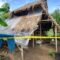 Suasana lokasi seorang petani bernama Otib (60), yang tewas diduga akibat peluru nyasar saat berada di saung huma kawasan lahan Perhutani Cisujen Blok 10, Desa Sumberjaya, Kecamatan Tegalbuleud, Kabupaten Sukabumi.(FOTO : NANDI/ RADARSUKABUMI)