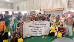 Baznas Kabupaten Sukabumi Santuni Ratusan Nelayan Terdampak Banjir