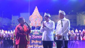 Pagelaran Wayang Golek Meriahkan HUT ke-111 Kota Sukabumi