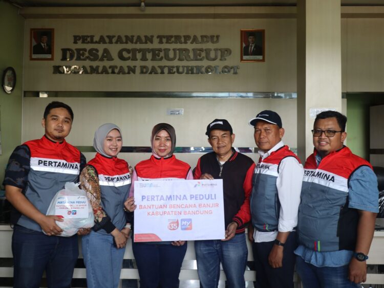 PT Pertamina Patra Niaga Regional JBB Salurkan Bantuan untuk Korban Banjir di Kabupaten Bandung