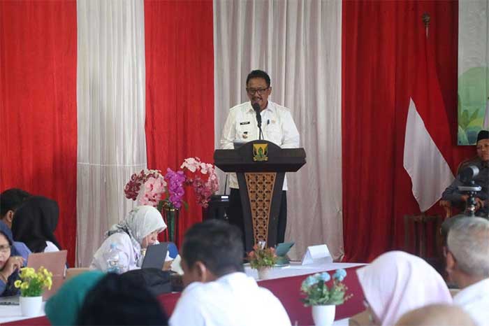 Bupati Sukabumi, Asep Japar